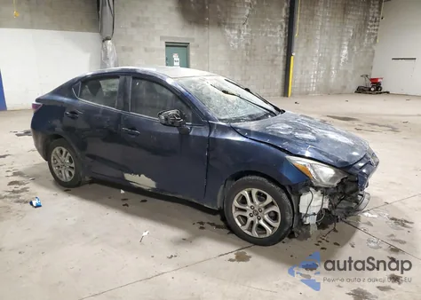 2018 Toyota Yaris Ia z USA, uszkodzony, nr VIN 3MYDLBYV8JY307123